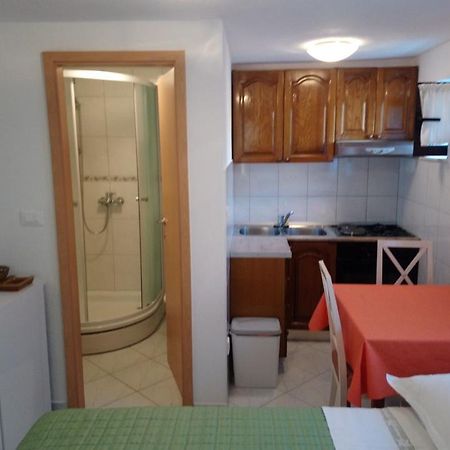 Apartment Marija Трогир Екстериор снимка