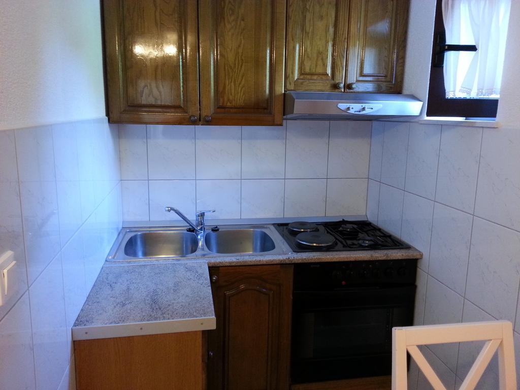 Apartment Marija Трогир Стая снимка